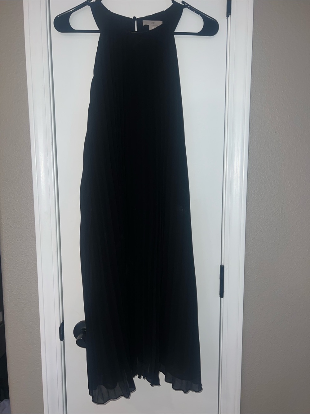 H&M Black Pleated Dress